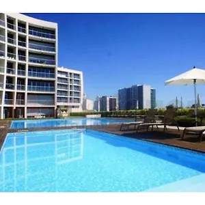 Charming With Balcony & Pool Apartamento Lisboa